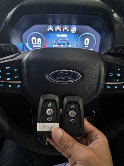 ทำกุญแจสมาร์ทคีย์ Ford Everest ใหม่ทั้งชุด โดยช่างกุญแจ Newgen Key