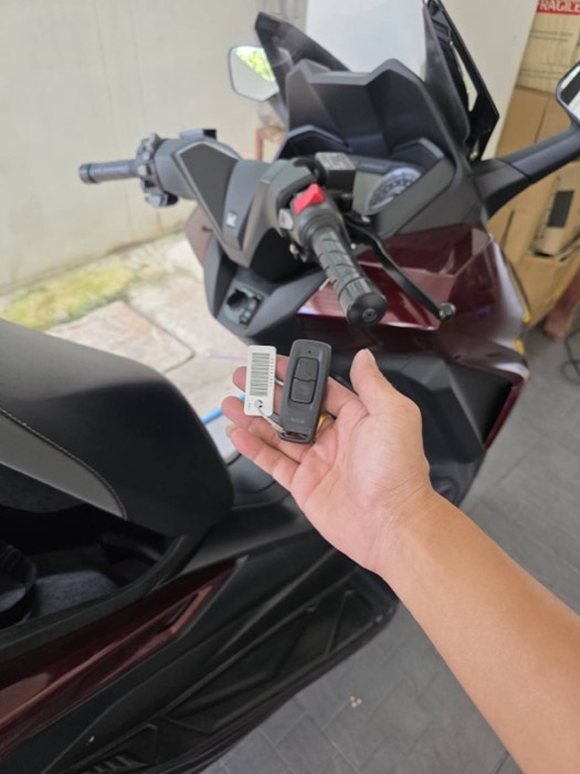 ทำรีโมทกุญแจมอเตอร์ไซค์ Honda ADV ระบบสมาร์ทคีย์ โดยช่างกุญแจ Newgen Key