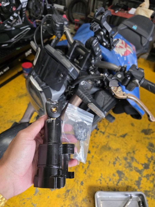 เปลี่ยนชุดสวิตช์กุญแจมอเตอร์ไซค์ Honda พร้อมกุญแจใหม่ โดยช่างกุญแจ Newgen Key