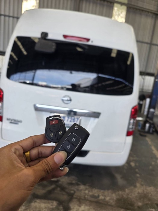 ทำกุญแจรีโมท Nissan Urvan NV350 รถตู้ โดยช่างกุญแจ Newgen Key