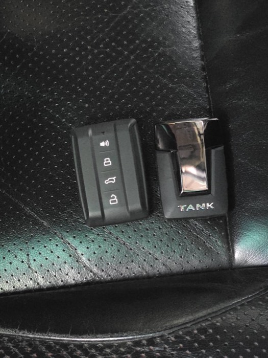 ทำกุญแจสมาร์ทคีย์และรีโมท TANK 300 โดยช่างกุญแจ Newgen Key